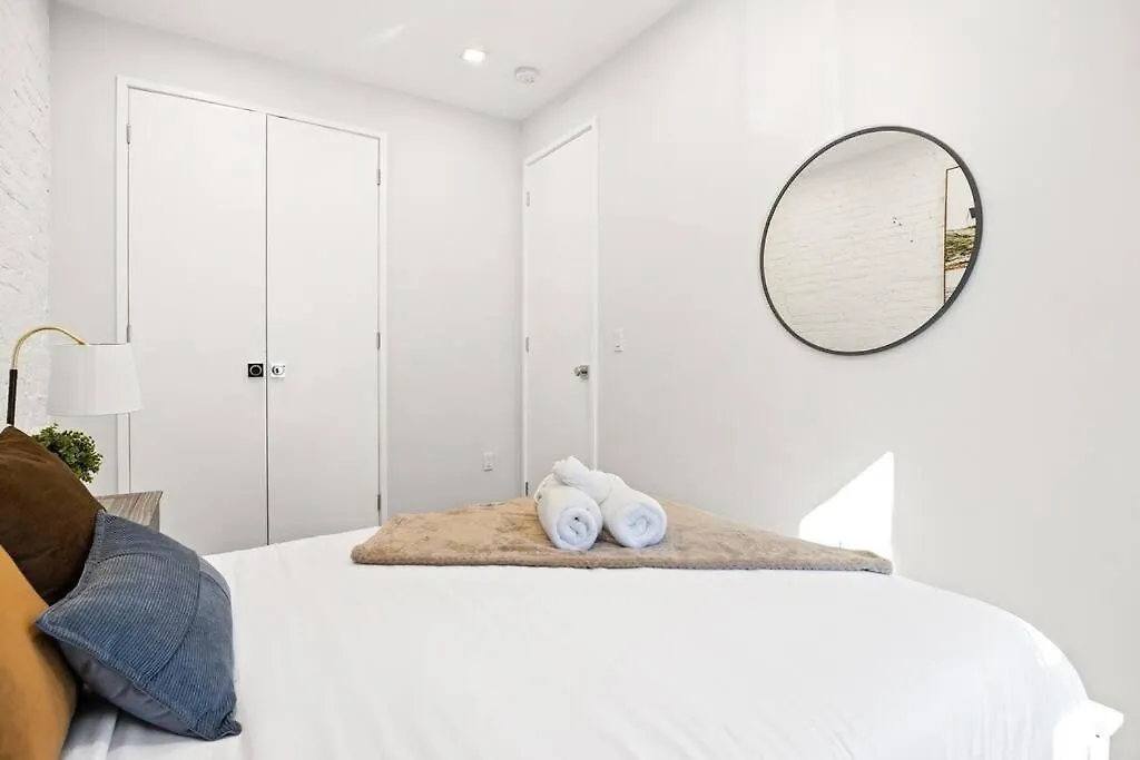Swj Btm G, 1 And 2 - Save On 2Day+ Stays_6Br Triplex New York United States